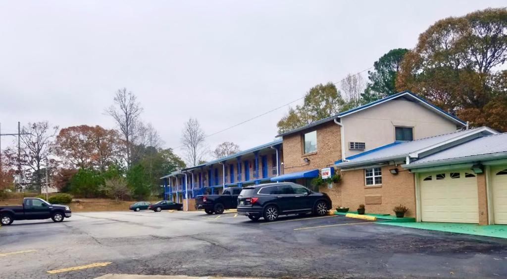 Traveler'S Inn Roanoke Εξωτερικό φωτογραφία