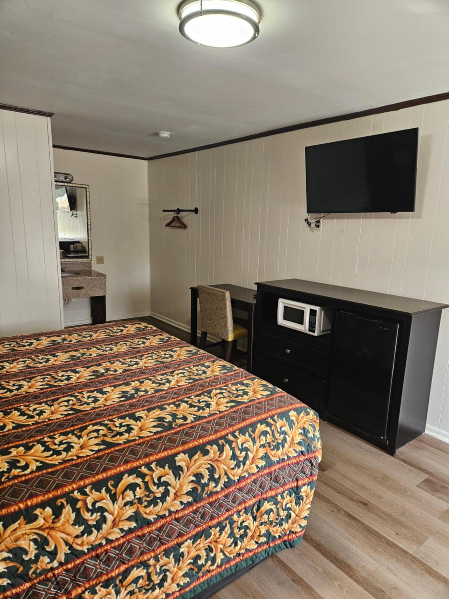 Traveler'S Inn Roanoke Εξωτερικό φωτογραφία